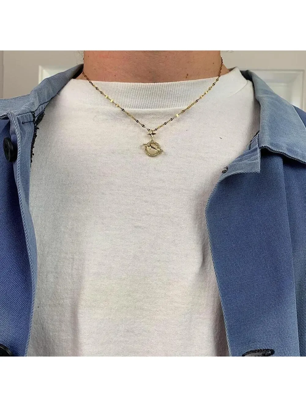 Y2k gold opal planet pendant opium necklace. Cool design. Chain is unisex. 18